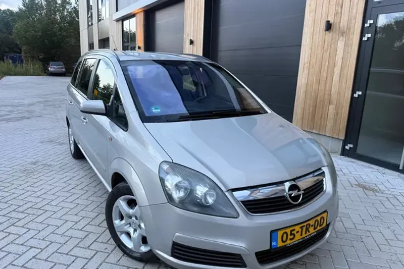 Opel Zafira (2006)