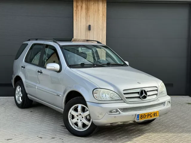 Mercedes-Benz M-Klasse (2004) — foto 1