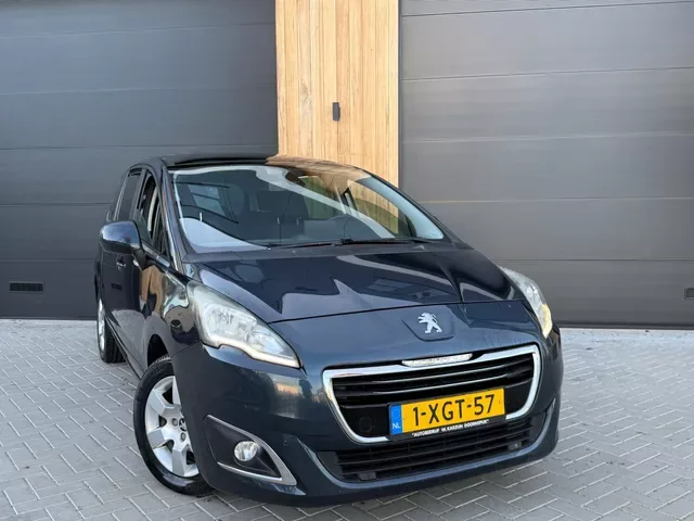 Peugeot 5008 (2014) — foto 1