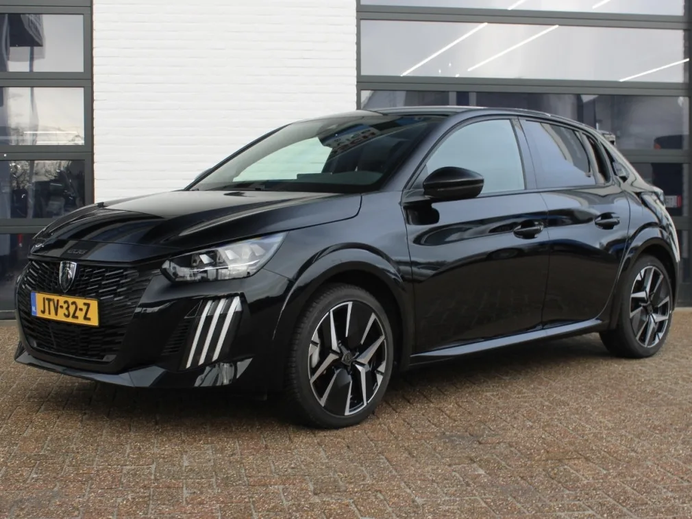 Peugeot 208 (2024) — foto 1
