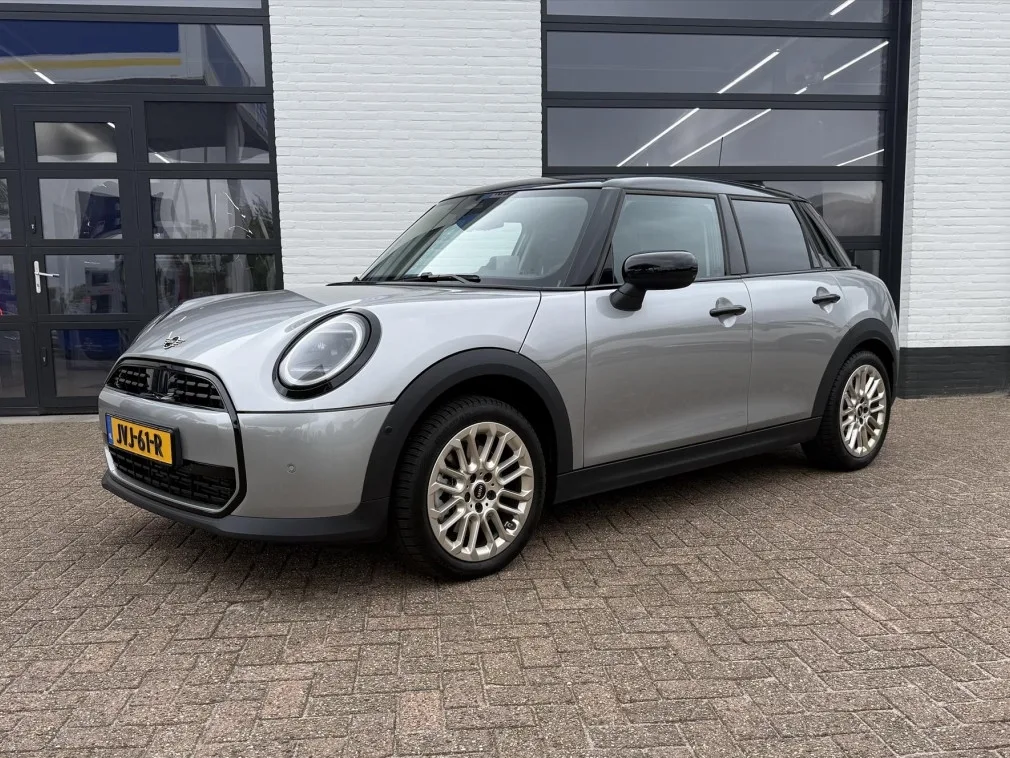 MINI Cooper (2024) — foto 1