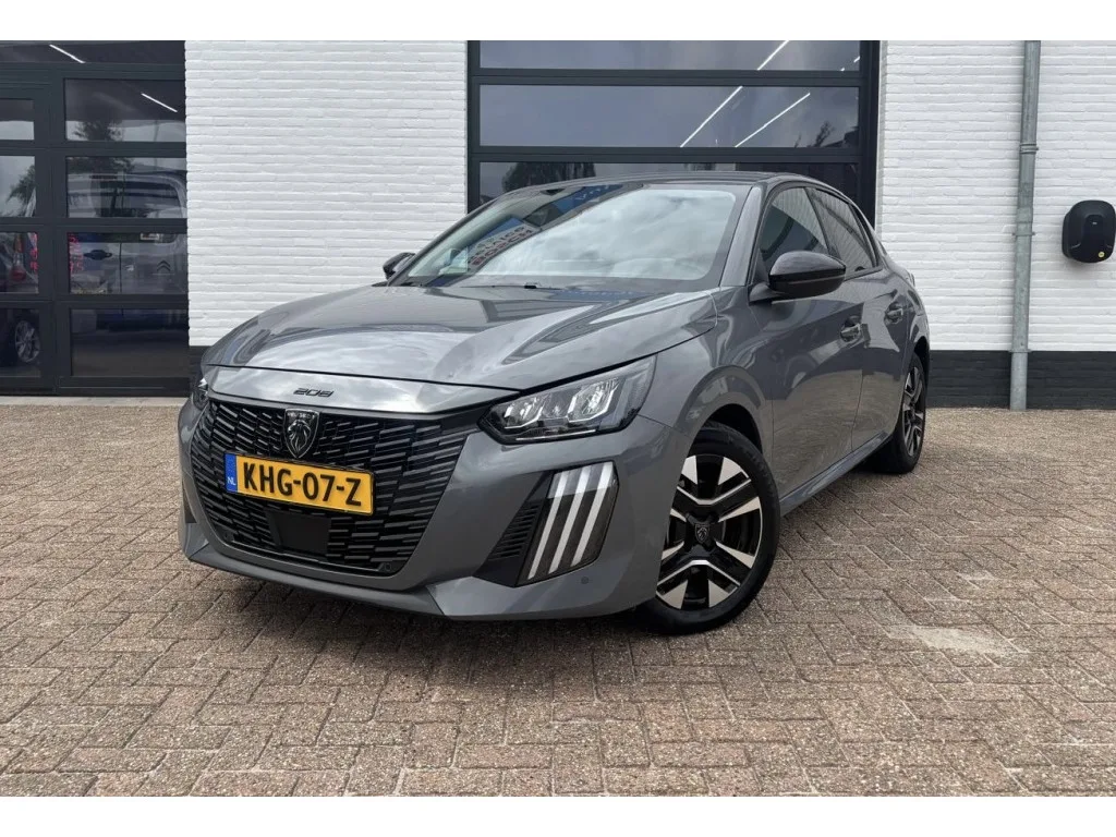 Peugeot 208 (2025) — foto 1