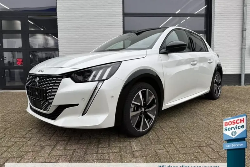 Peugeot e-208 (2022)
