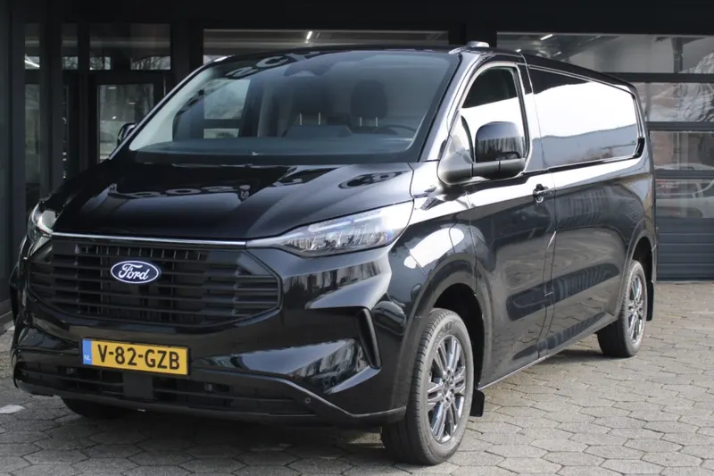 Ford Transit Custom (2024)