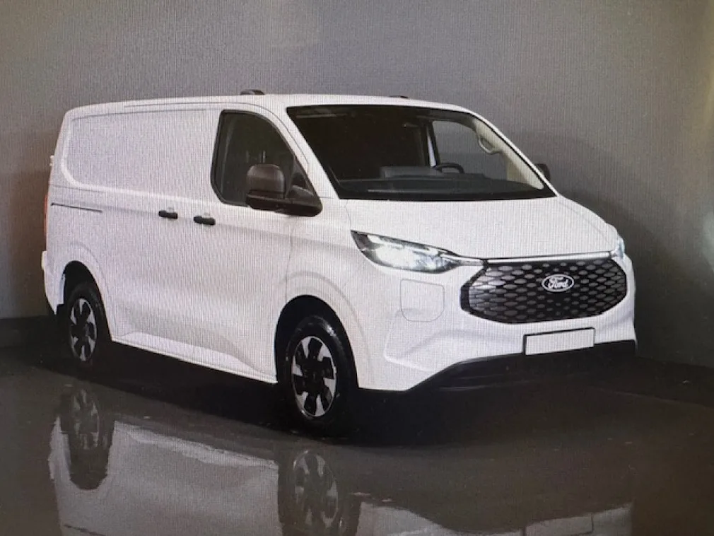 Ford E-Transit Custom (2026) — foto 1