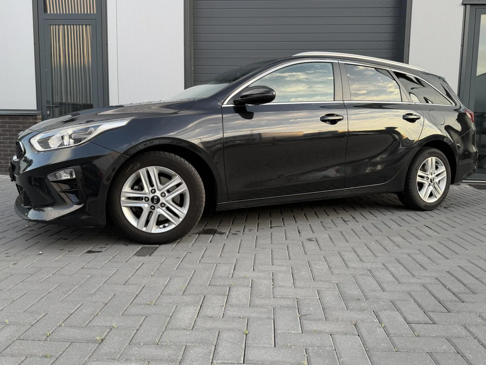 Kia Ceed (2021) — foto 1