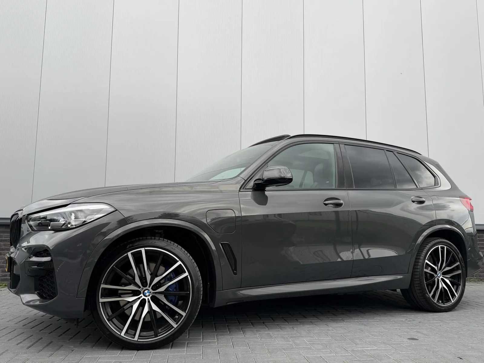 BMW X5 (2022) — foto 1