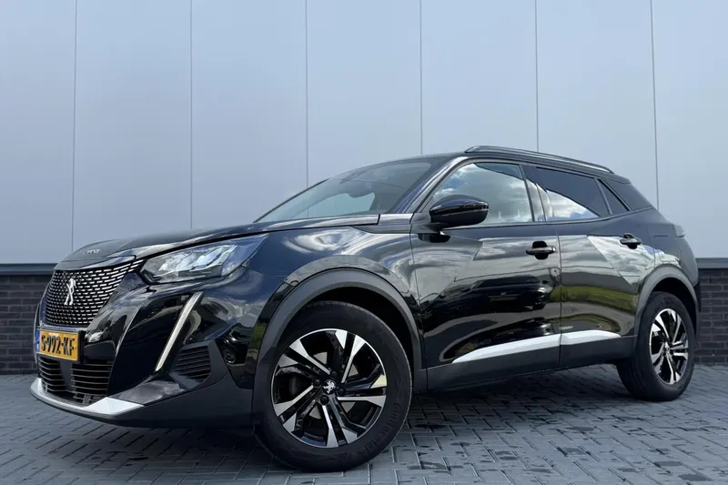 Peugeot 2008 (2023)