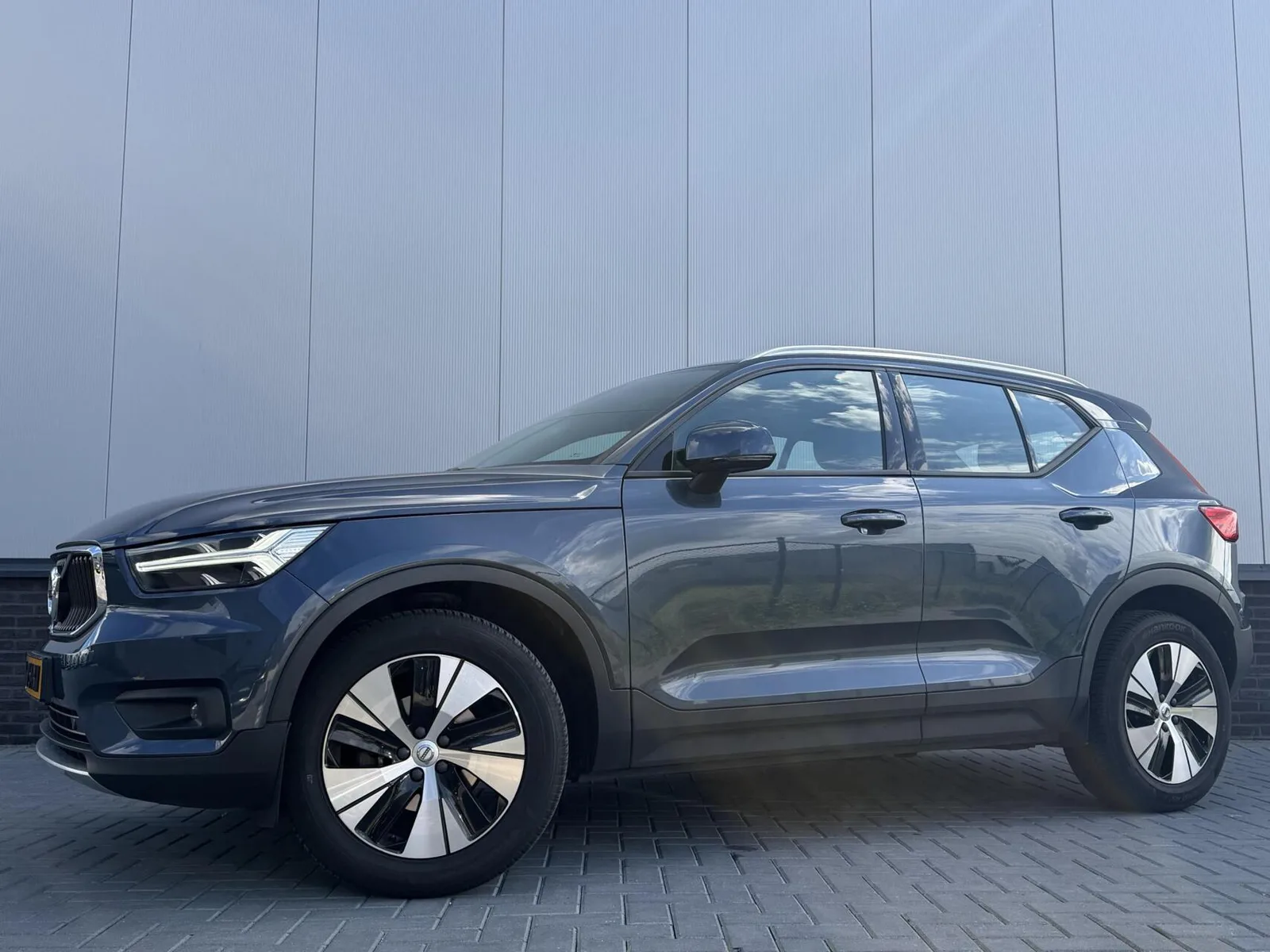Volvo XC40 (2021) — foto 1
