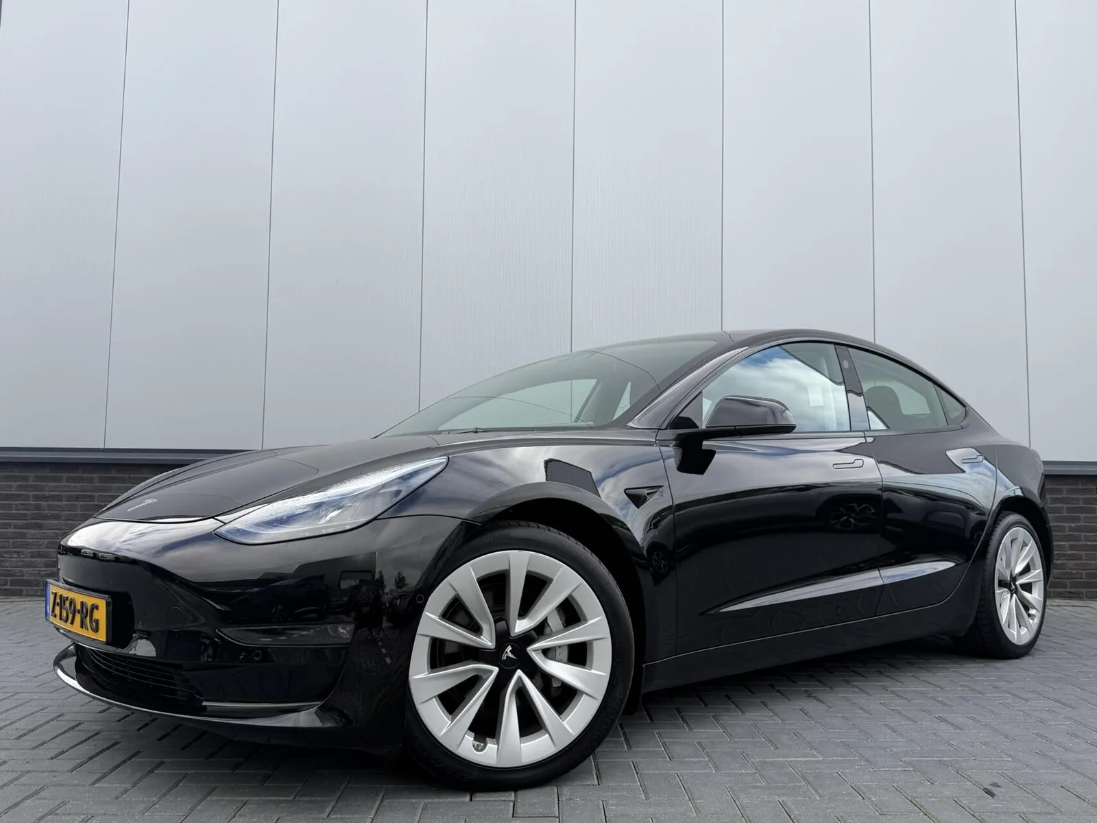 Tesla Model 3 (2021) — foto 1