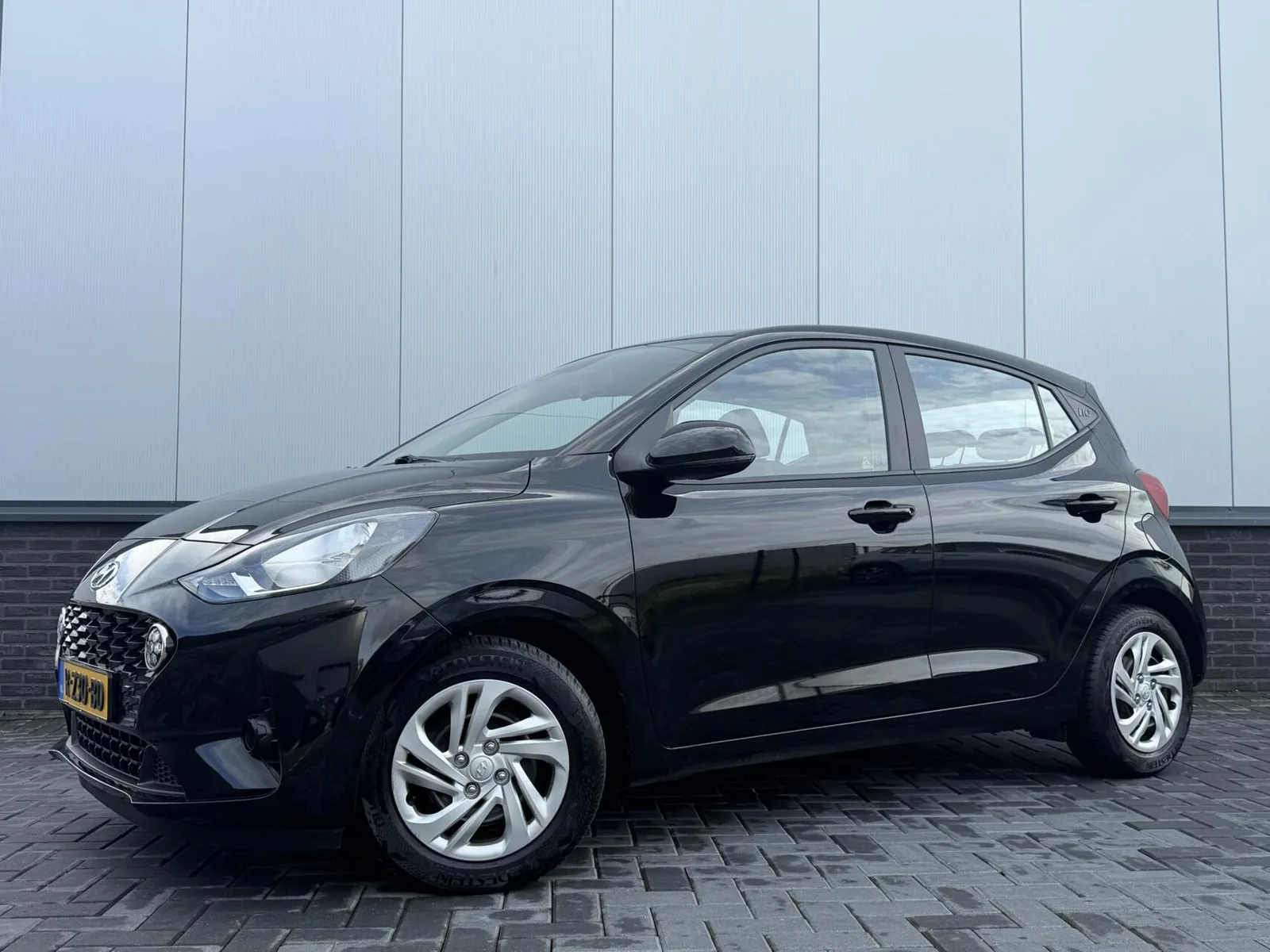 Hyundai i10 (2022) — foto 1