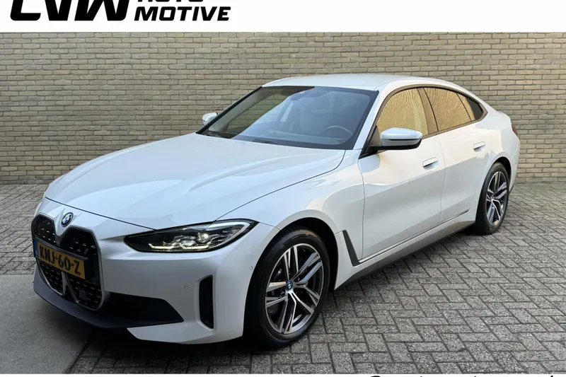 BMW i4 (2022)
