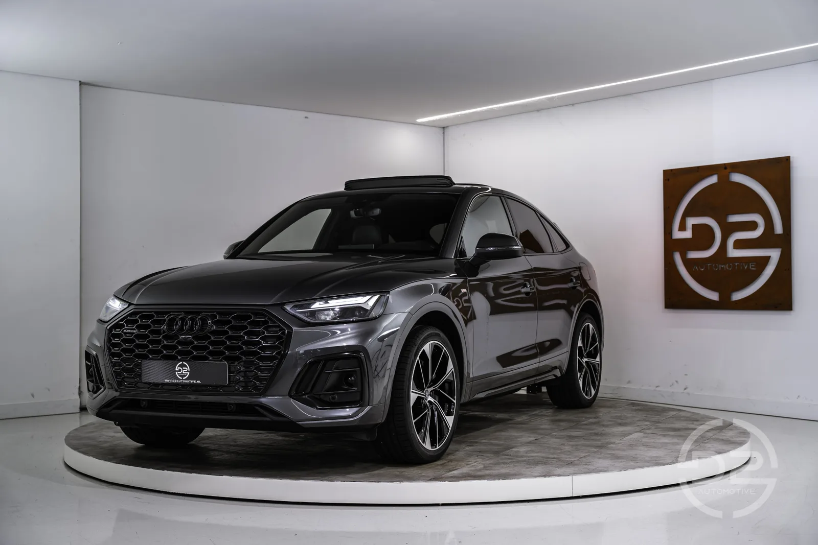 Audi Q5 Sportback (2022) — foto 1