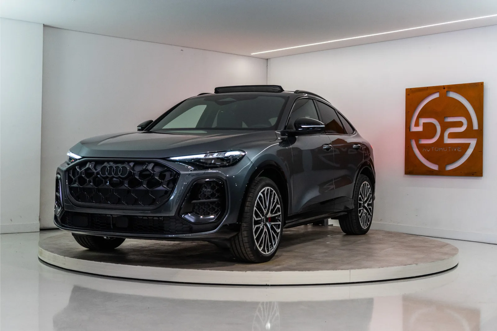 Audi Q5 Sportback (2026) — foto 1