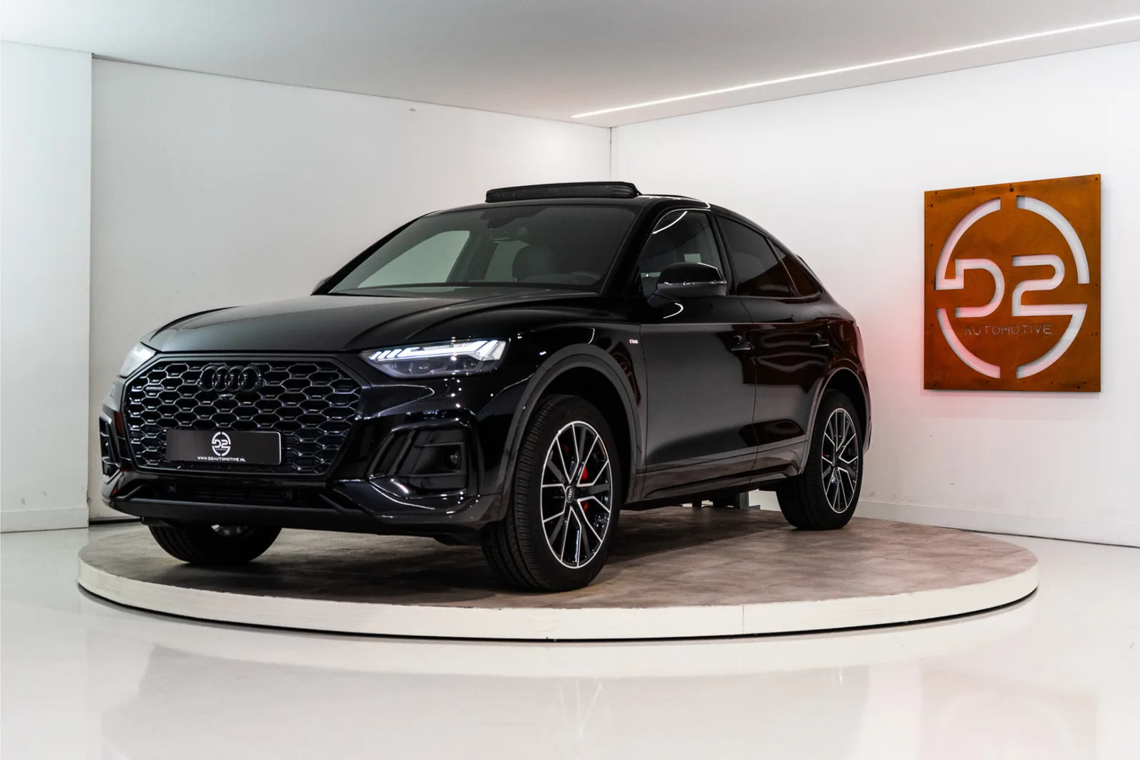 Audi Q5 Sportback (2023) — foto 1