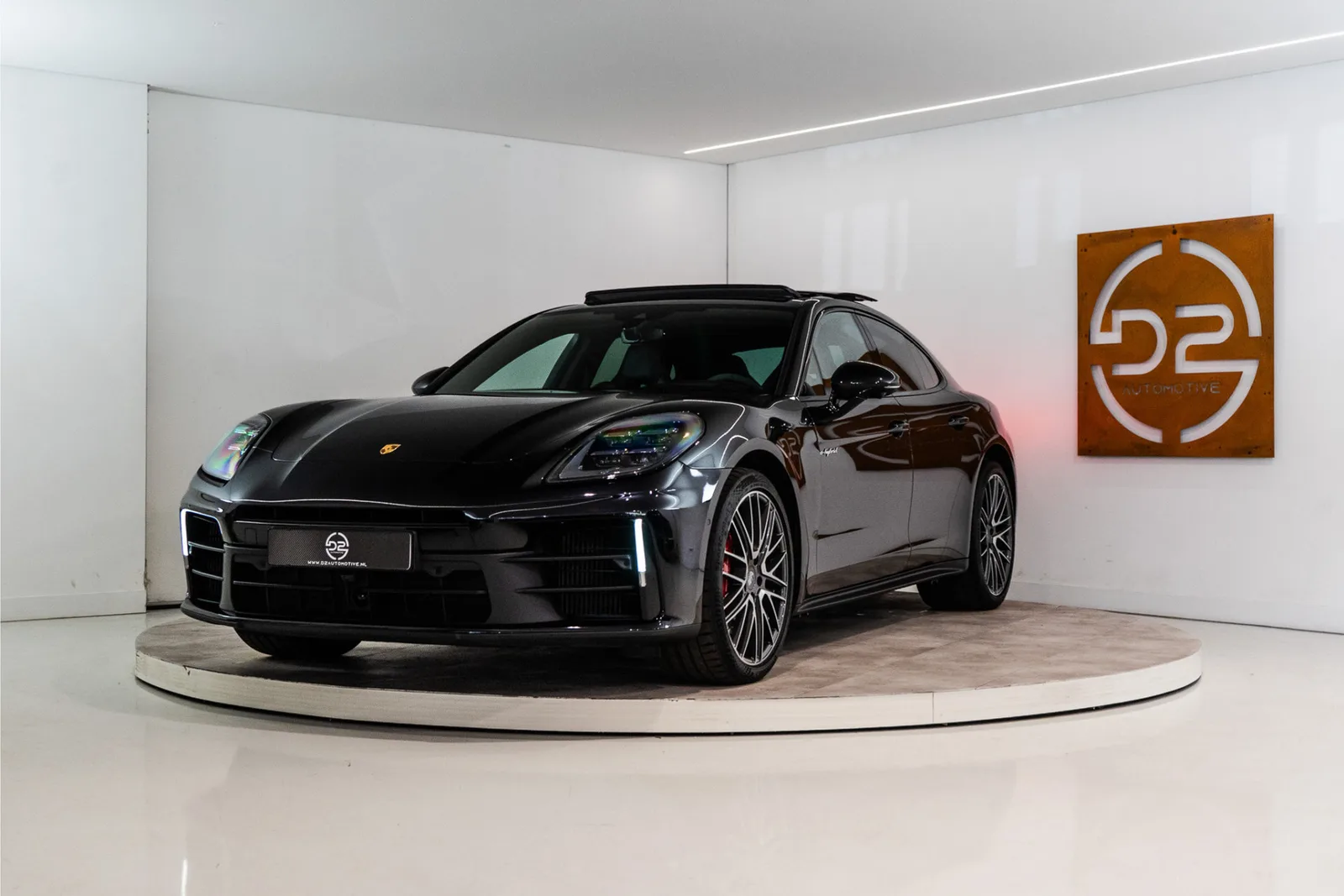 Porsche Panamera (2025) — foto 1