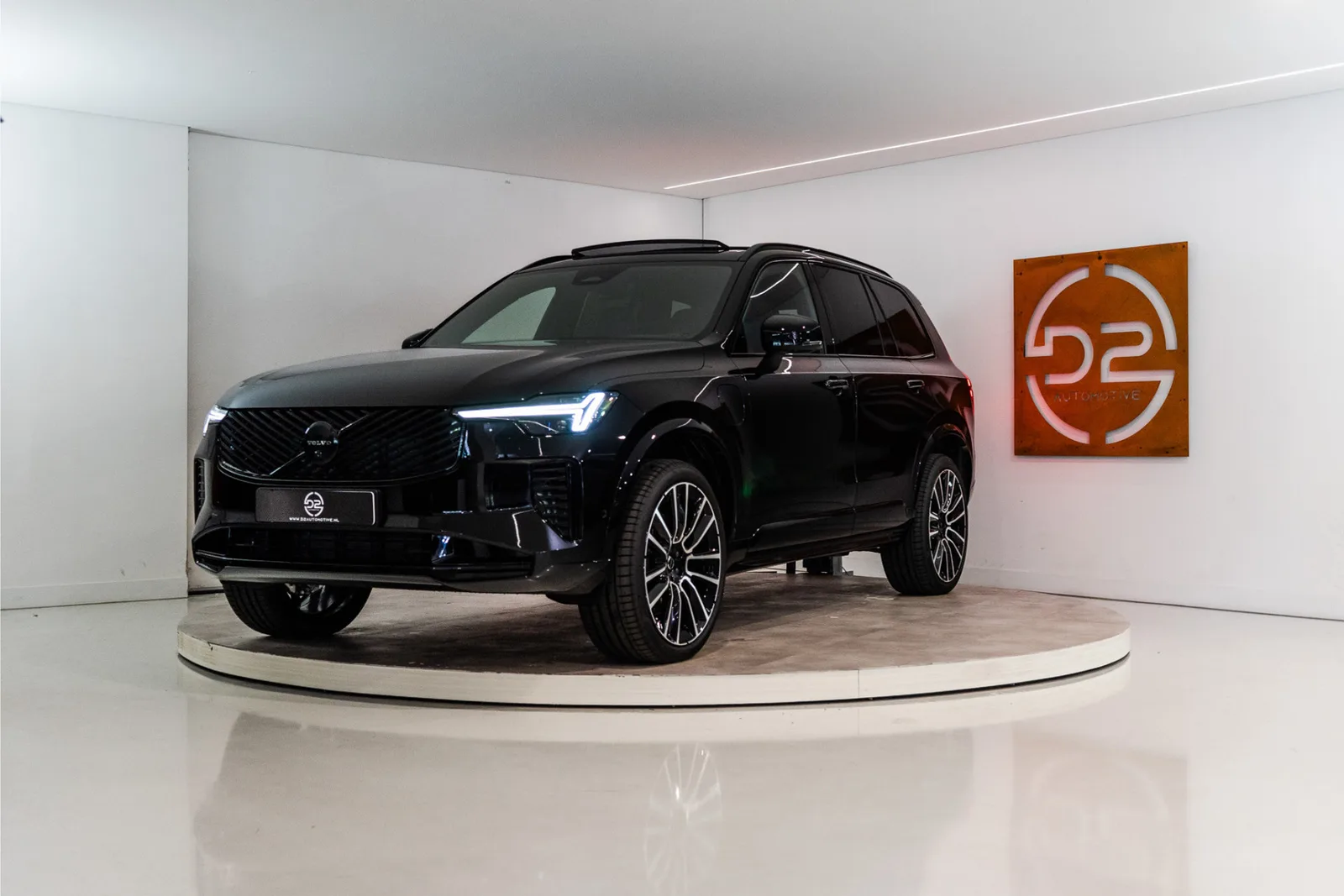 Volvo XC90 (2026) — foto 1