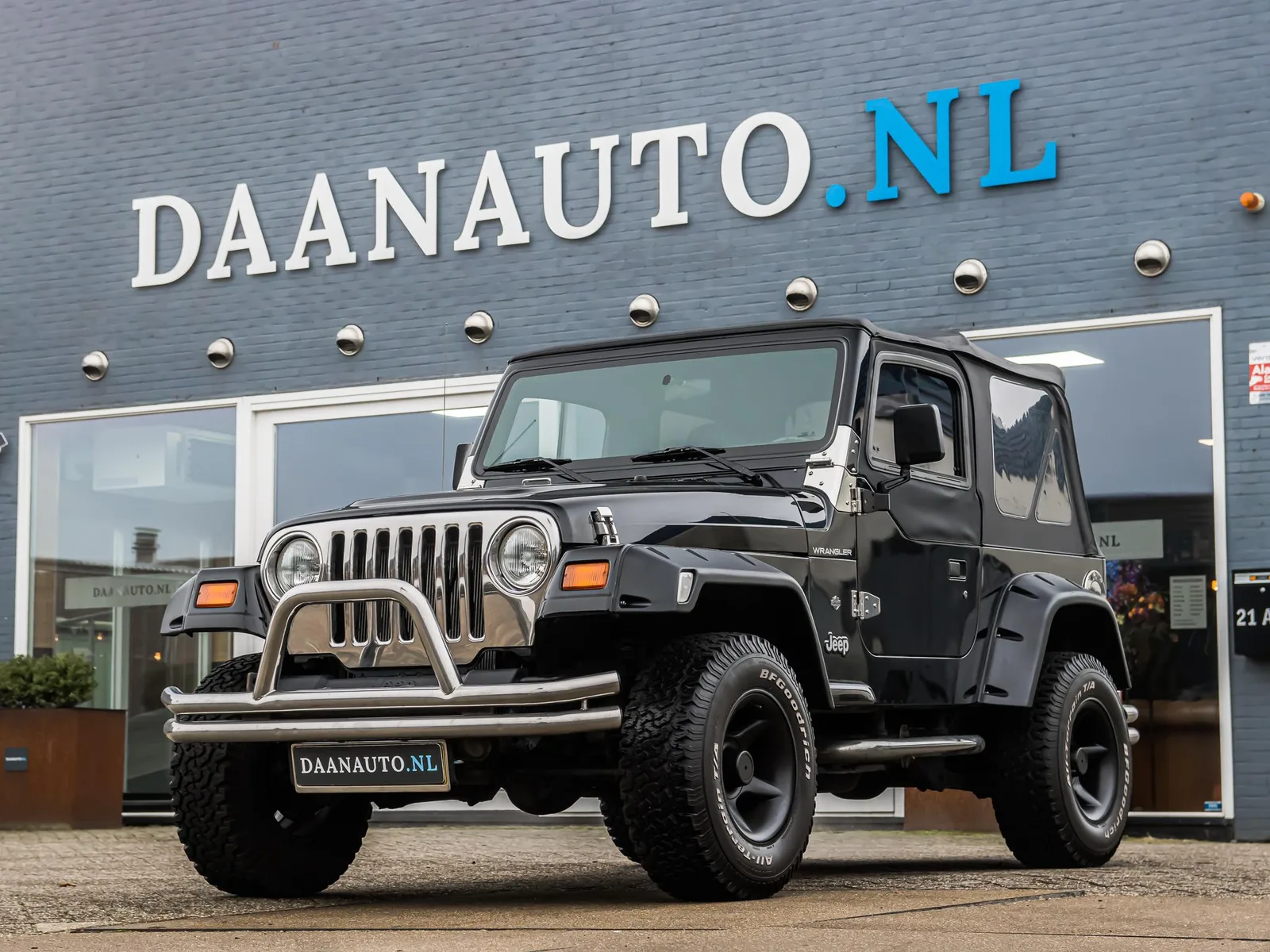 Jeep Wrangler (1997) — foto 1