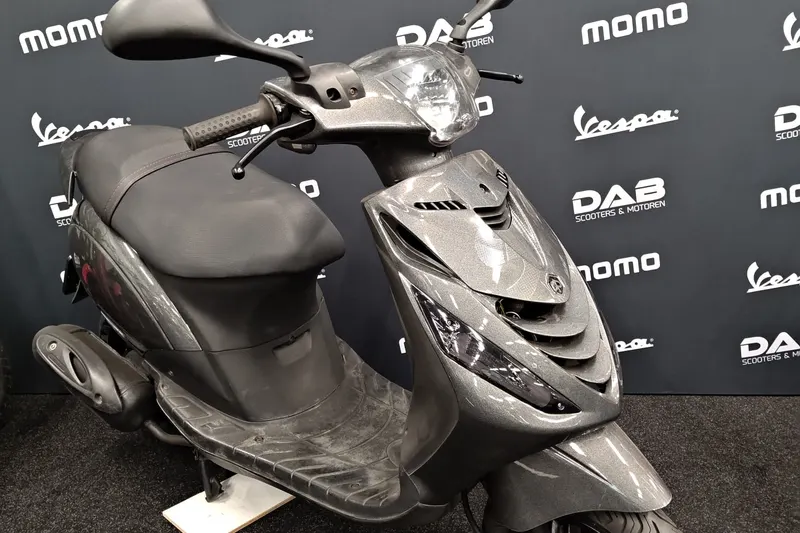 Piaggio Zip Bromscooter (2014)