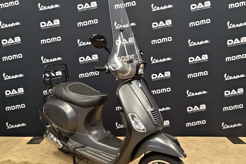 Vespa LX 50 (2011)