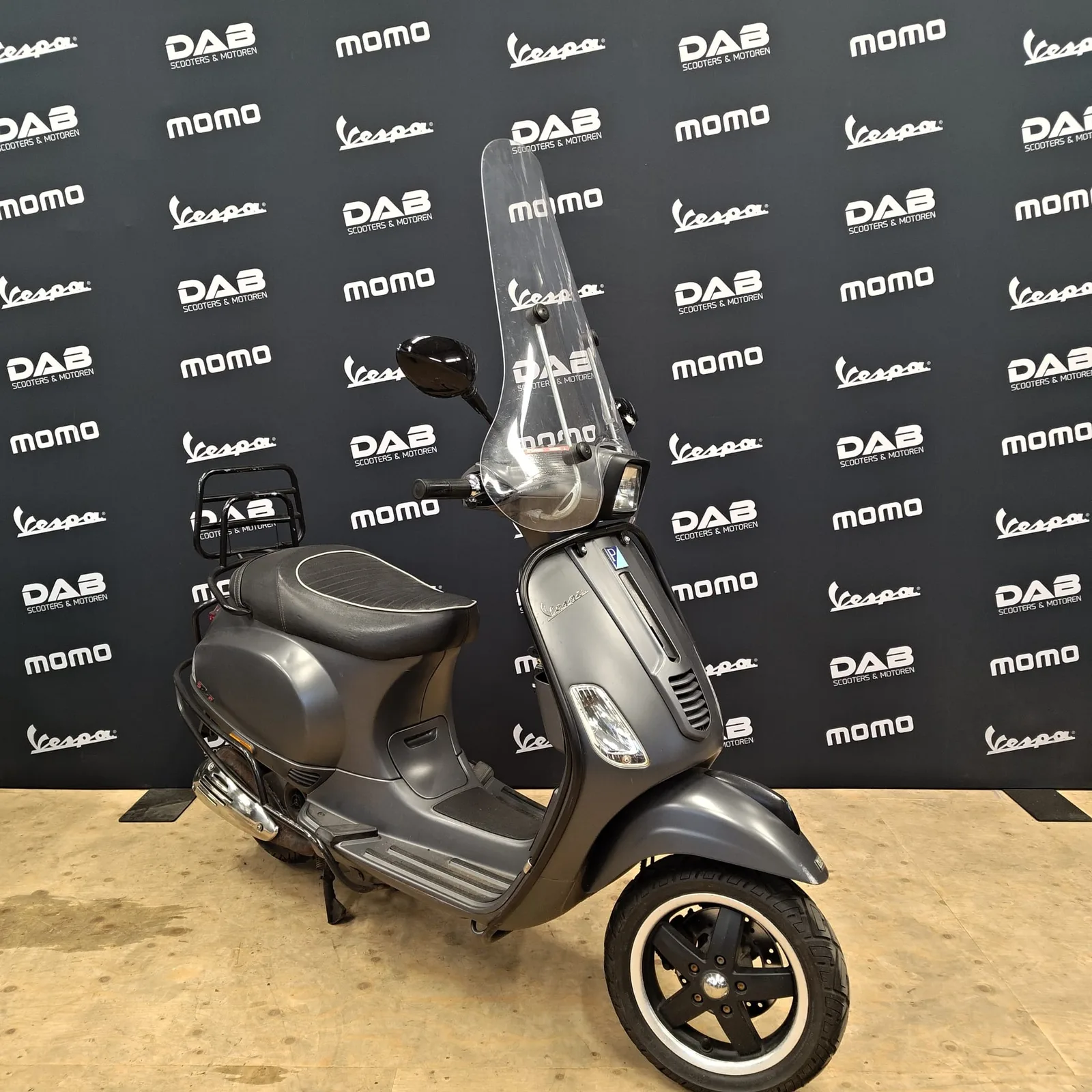 Vespa LX 50 (2011) — foto 1
