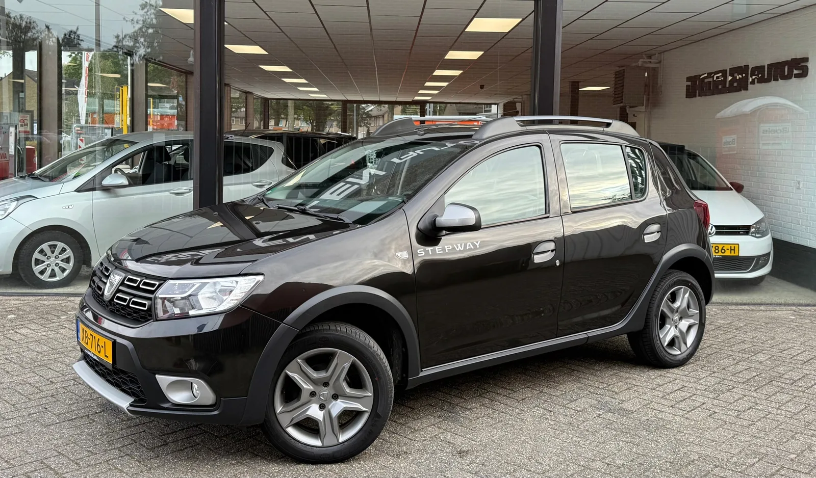 Dacia Sandero (2017) — foto 1