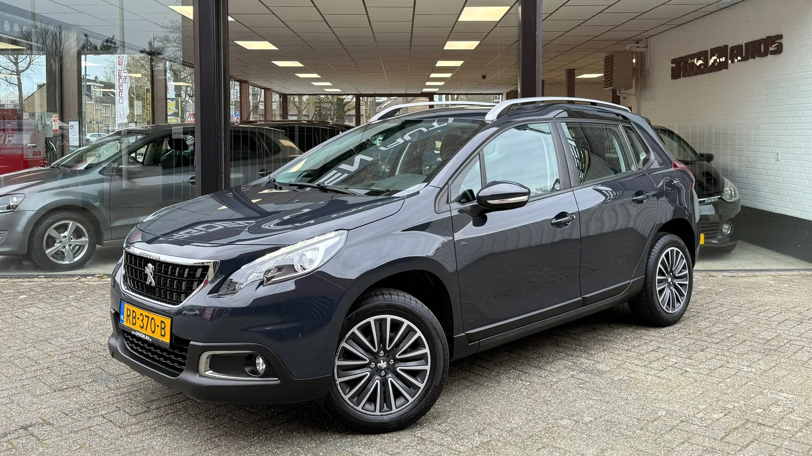 Peugeot 2008 (2017) — foto 1