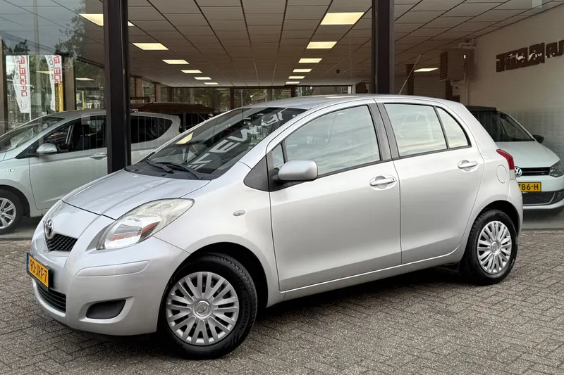 Toyota Yaris (2009)