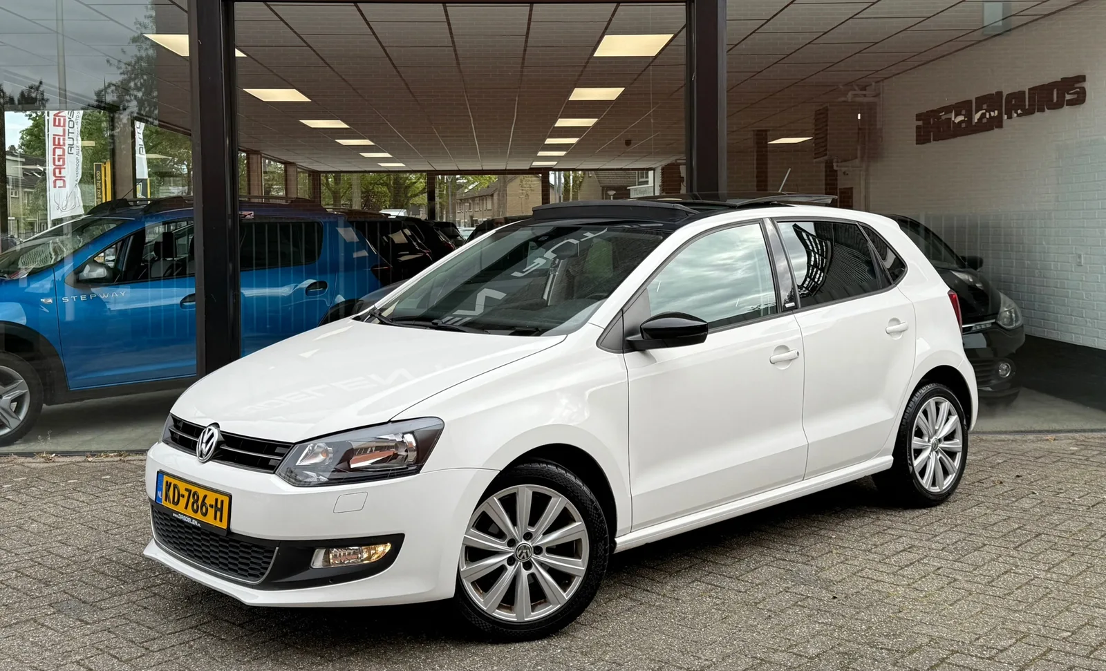 Volkswagen Polo (2011) — foto 1