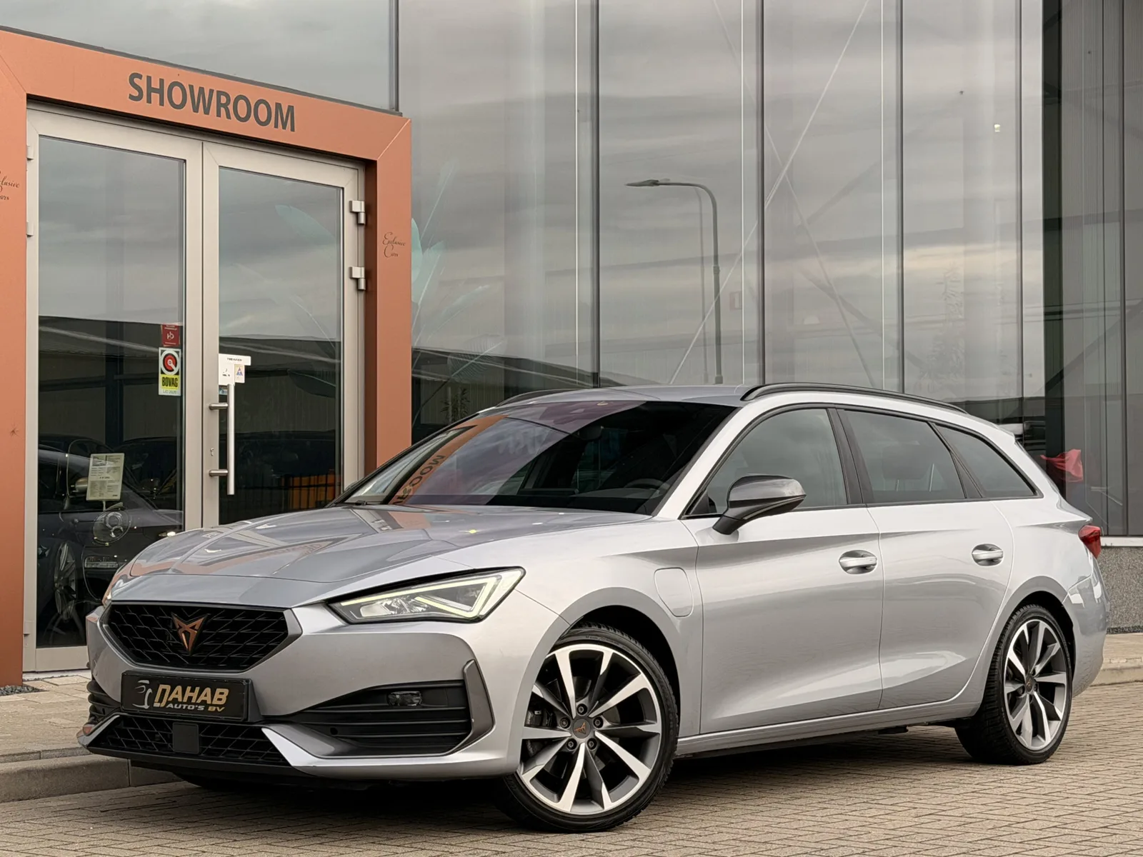CUPRA Leon Sportstourer (2022) — foto 1