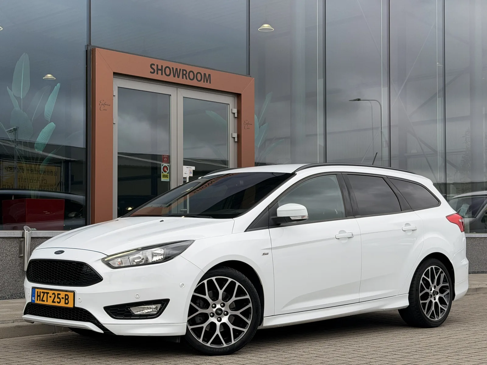 Ford Focus (2018) — foto 1