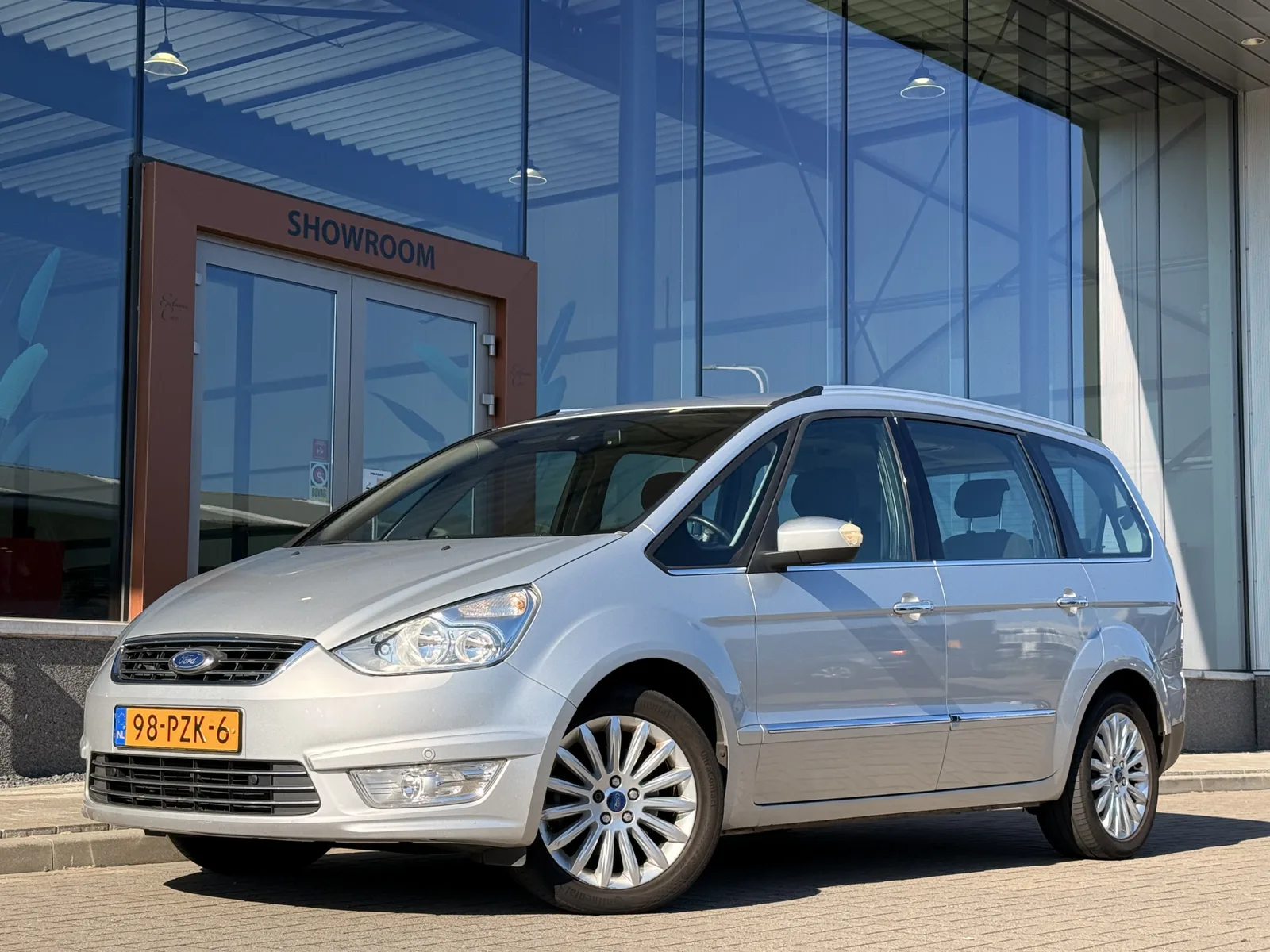Ford Galaxy (2011) — foto 1
