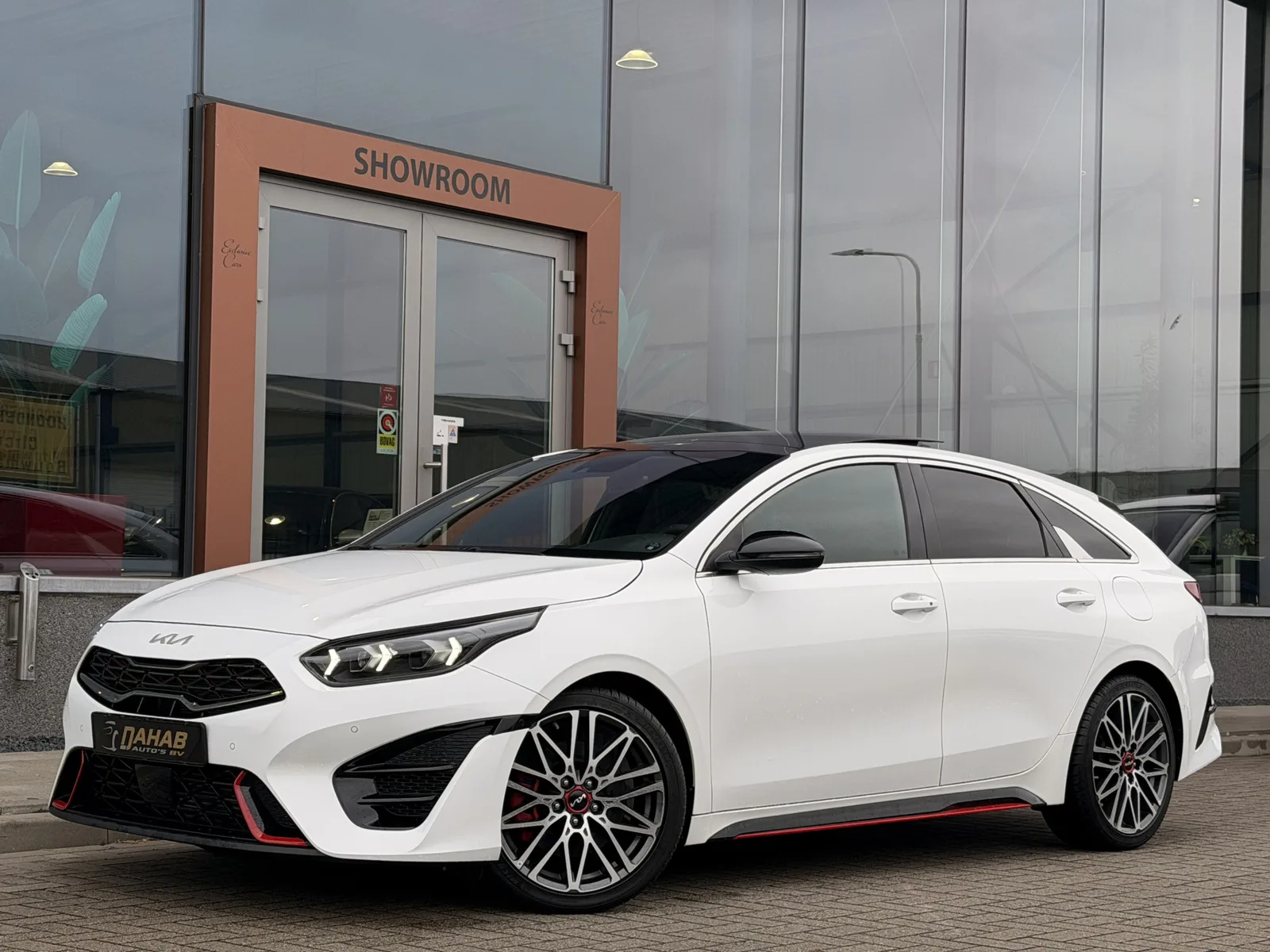 Kia ProCeed (2023) — foto 1