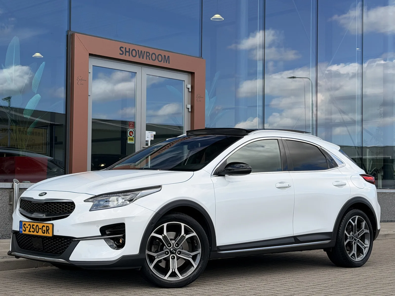 Kia XCeed (2021) — foto 1