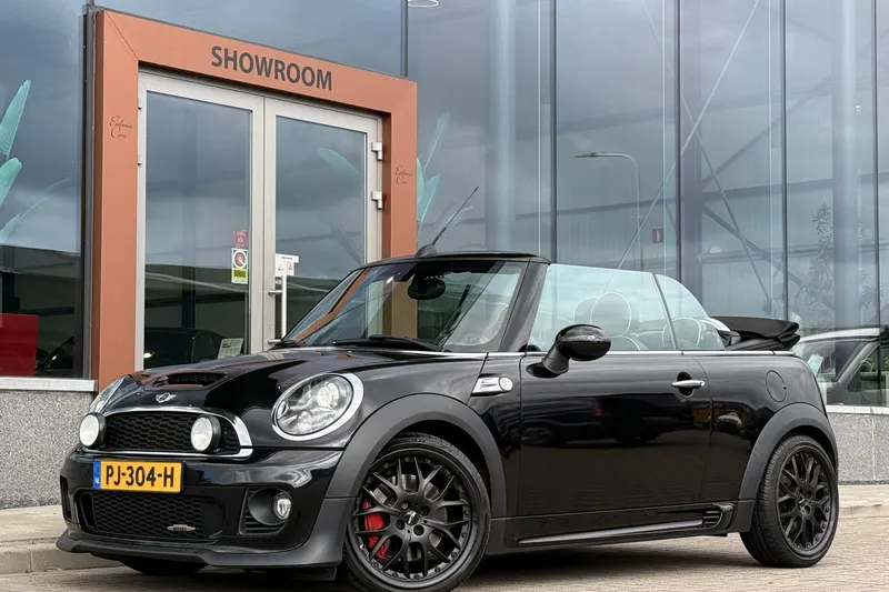 MINI Cabrio (2015)