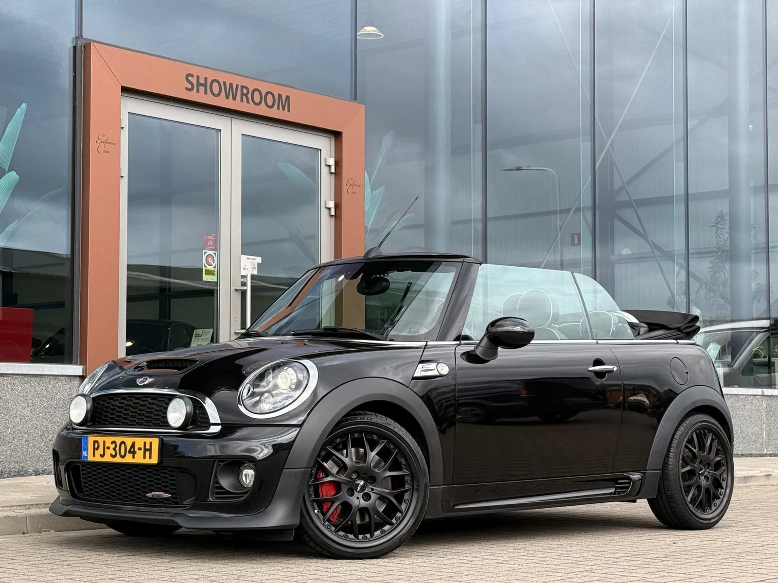 MINI Cabrio (2015) — foto 1