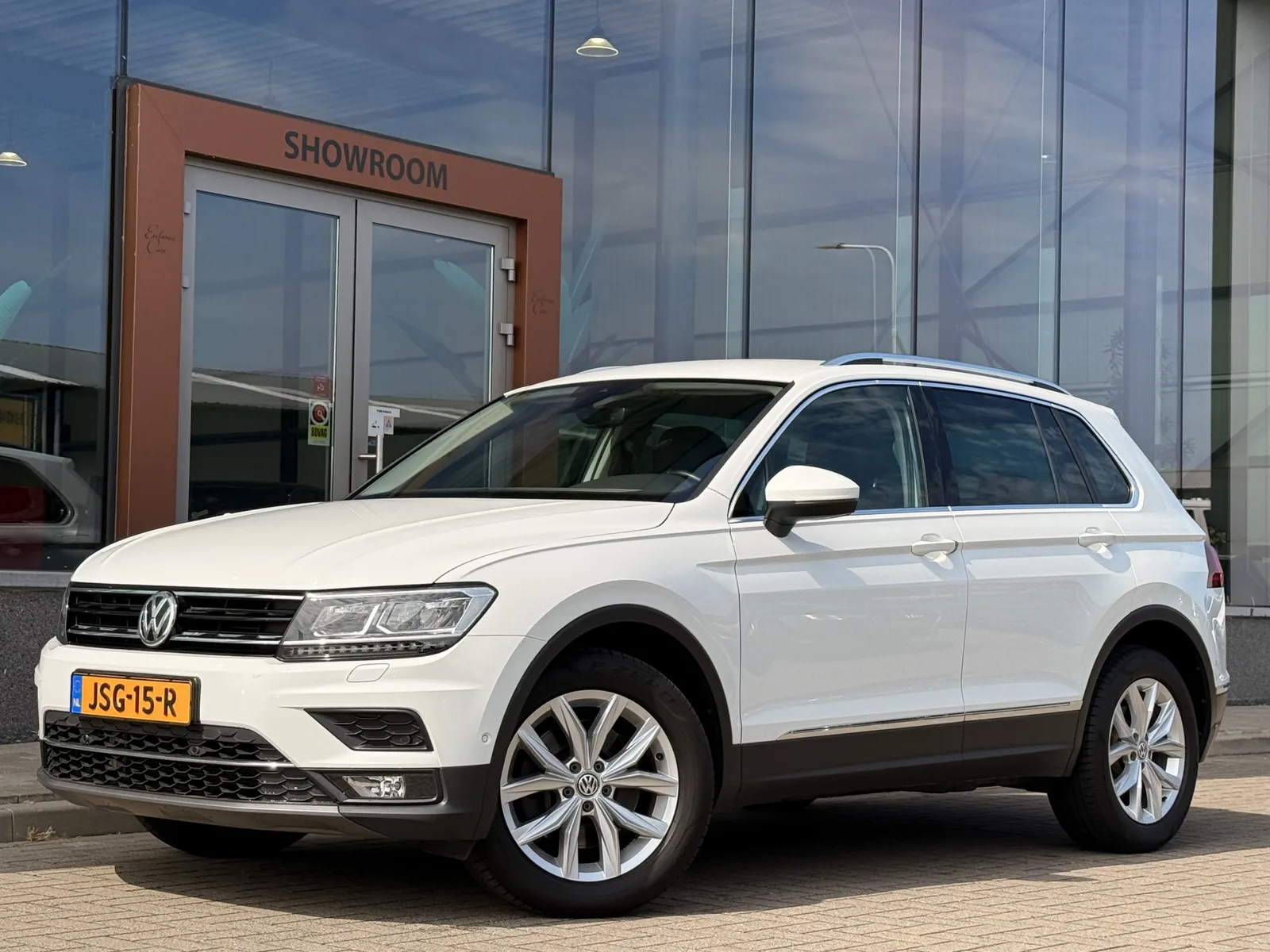 Volkswagen Tiguan (2017) — foto 1