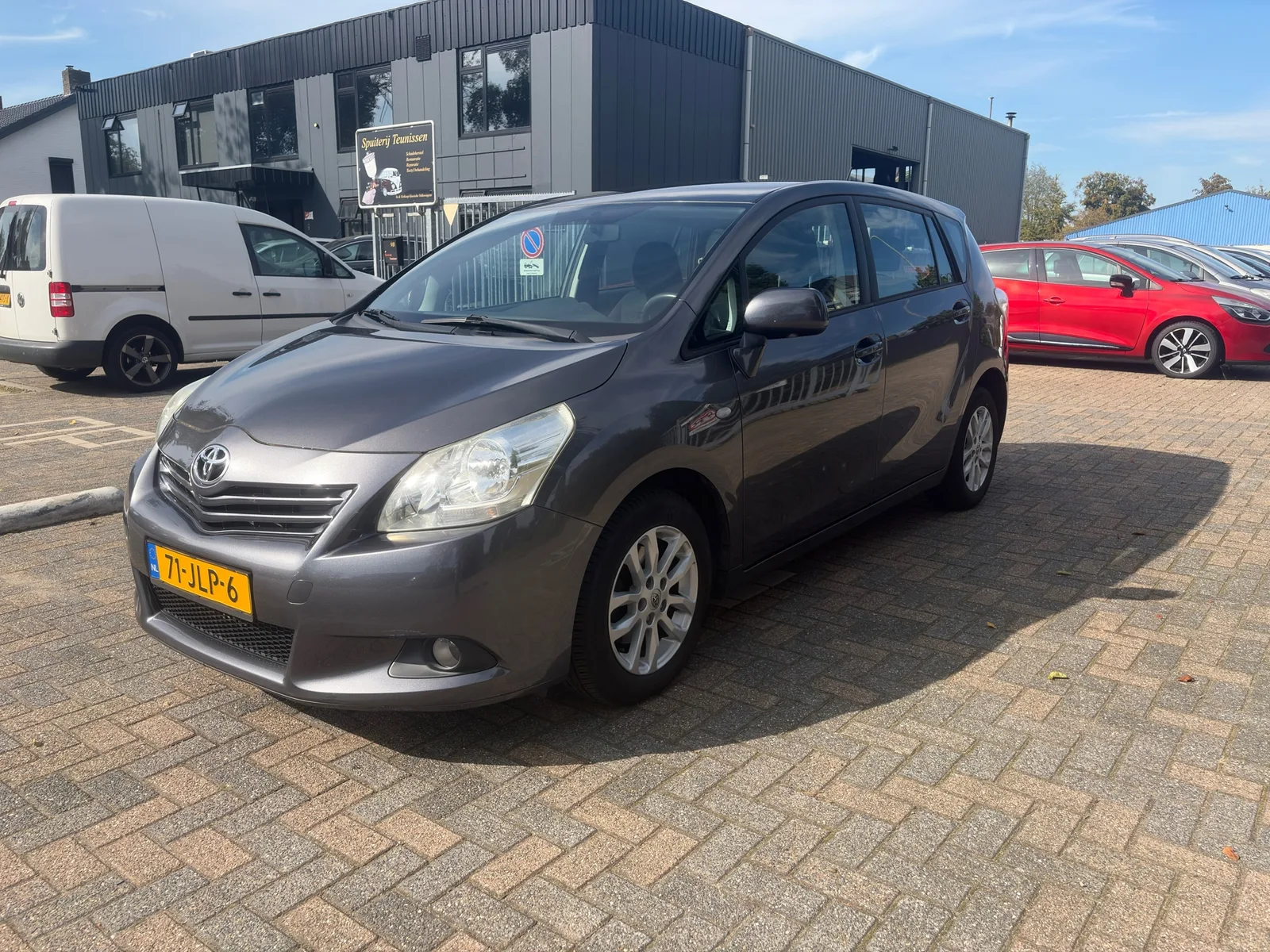 Toyota Verso (2009) — foto 1