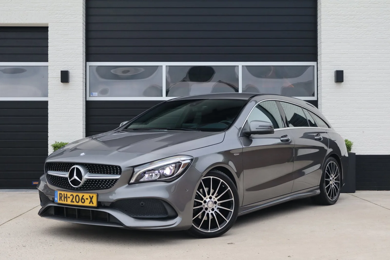 Mercedes-Benz CLA-Klasse (2017) — foto 1
