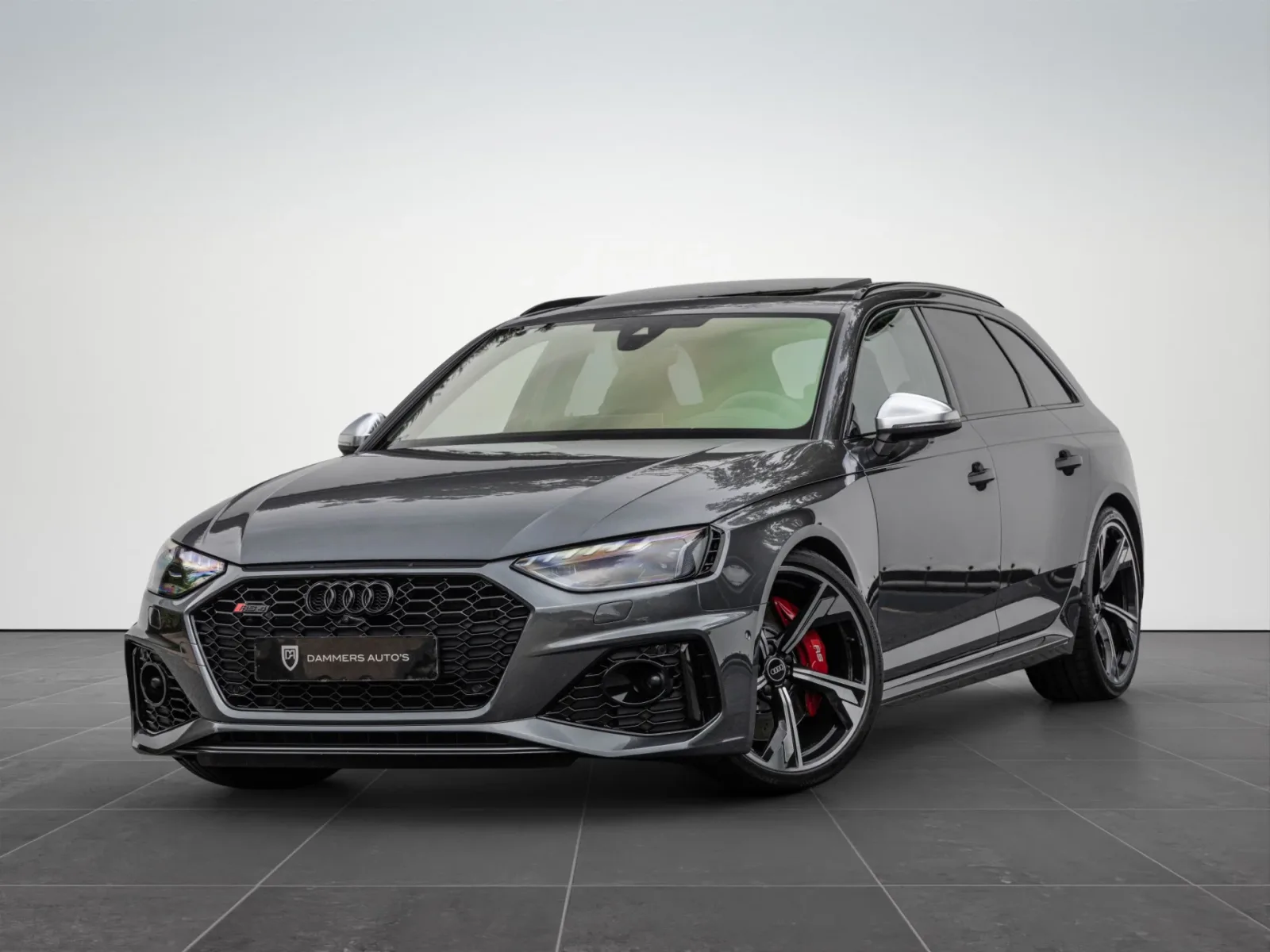 Audi RS 4 (2021) — foto 1
