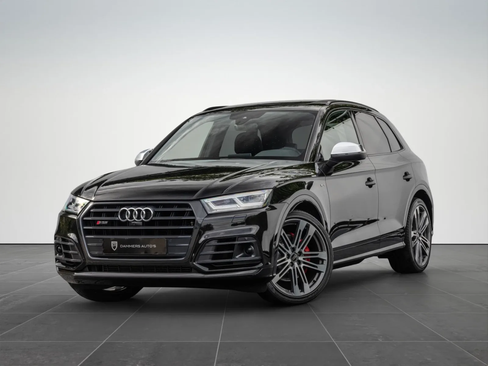 Audi SQ5 (2017) — foto 1