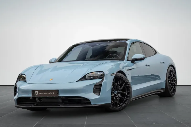 Porsche Taycan (2021)