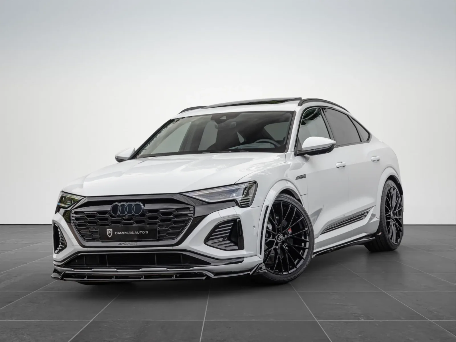 Audi SQ8 (2024) — foto 1