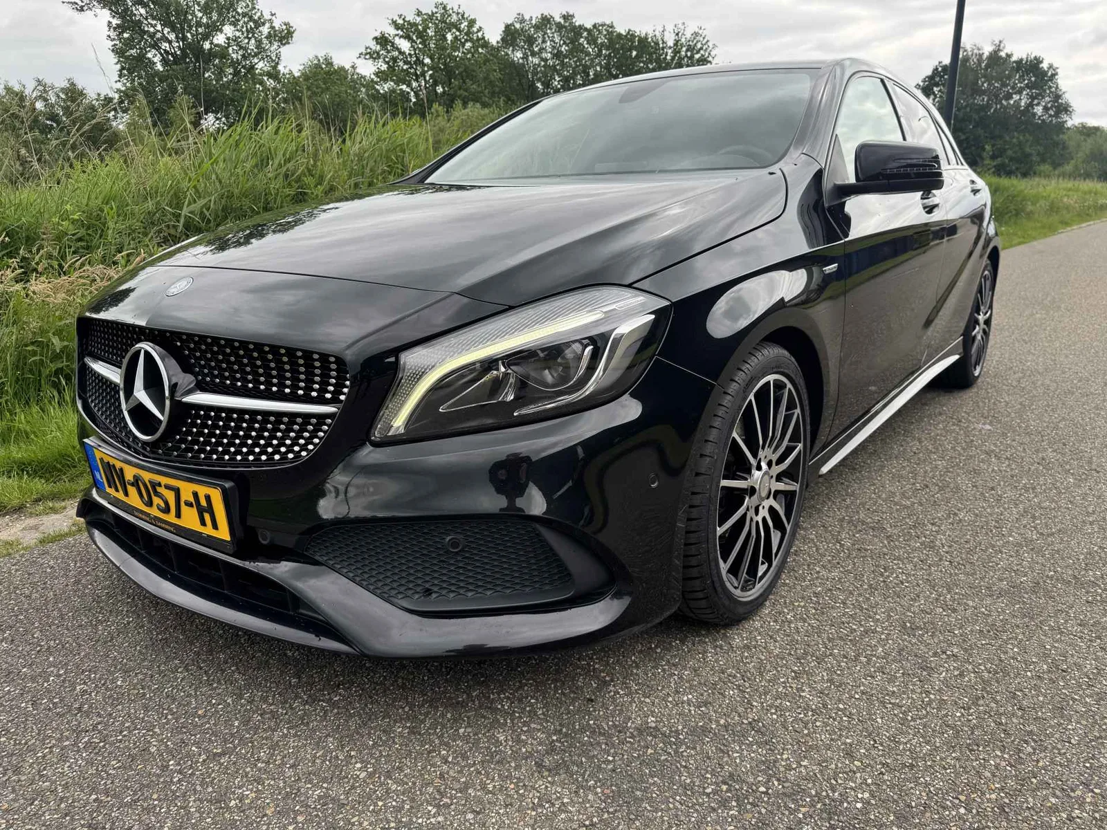 Mercedes-Benz A-Klasse (2017) — foto 1