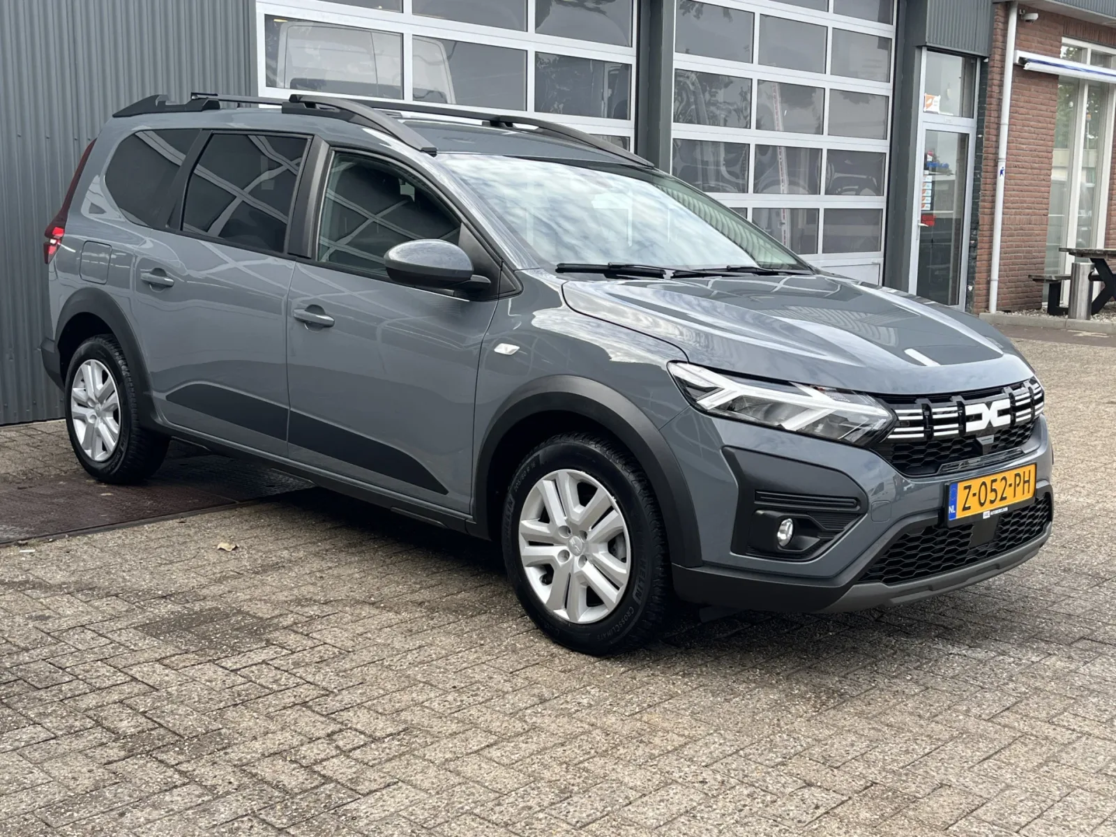 Dacia Jogger (2024) — foto 1