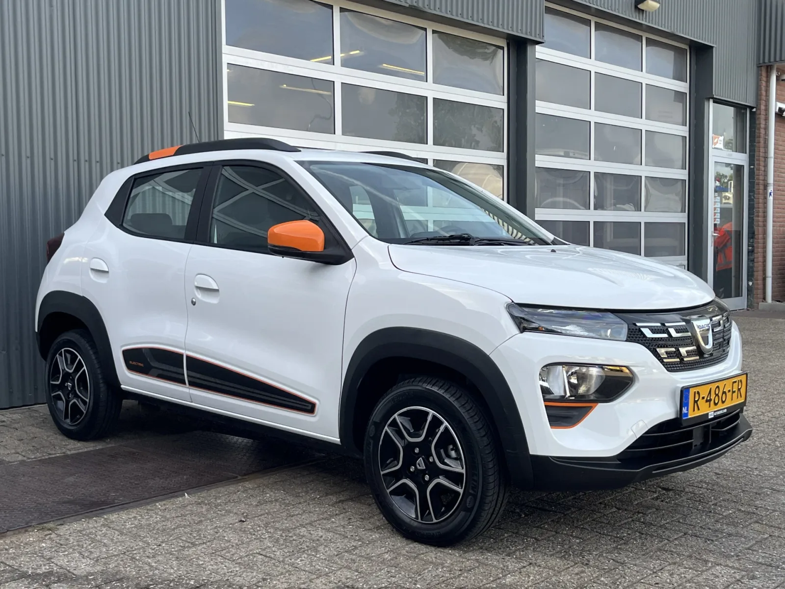 Dacia Spring (2022) — foto 1