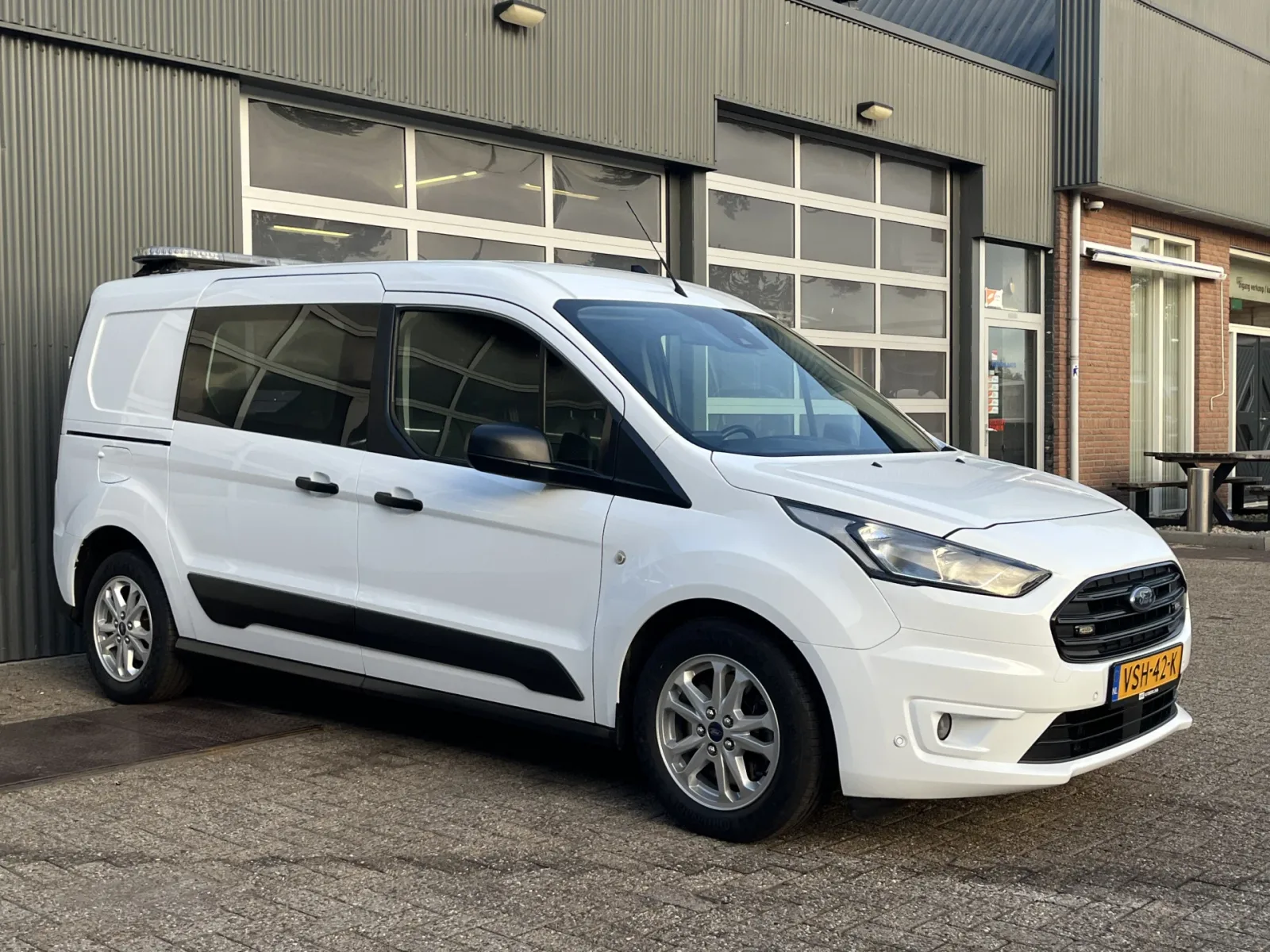 Ford Transit Connect (2022) — foto 1