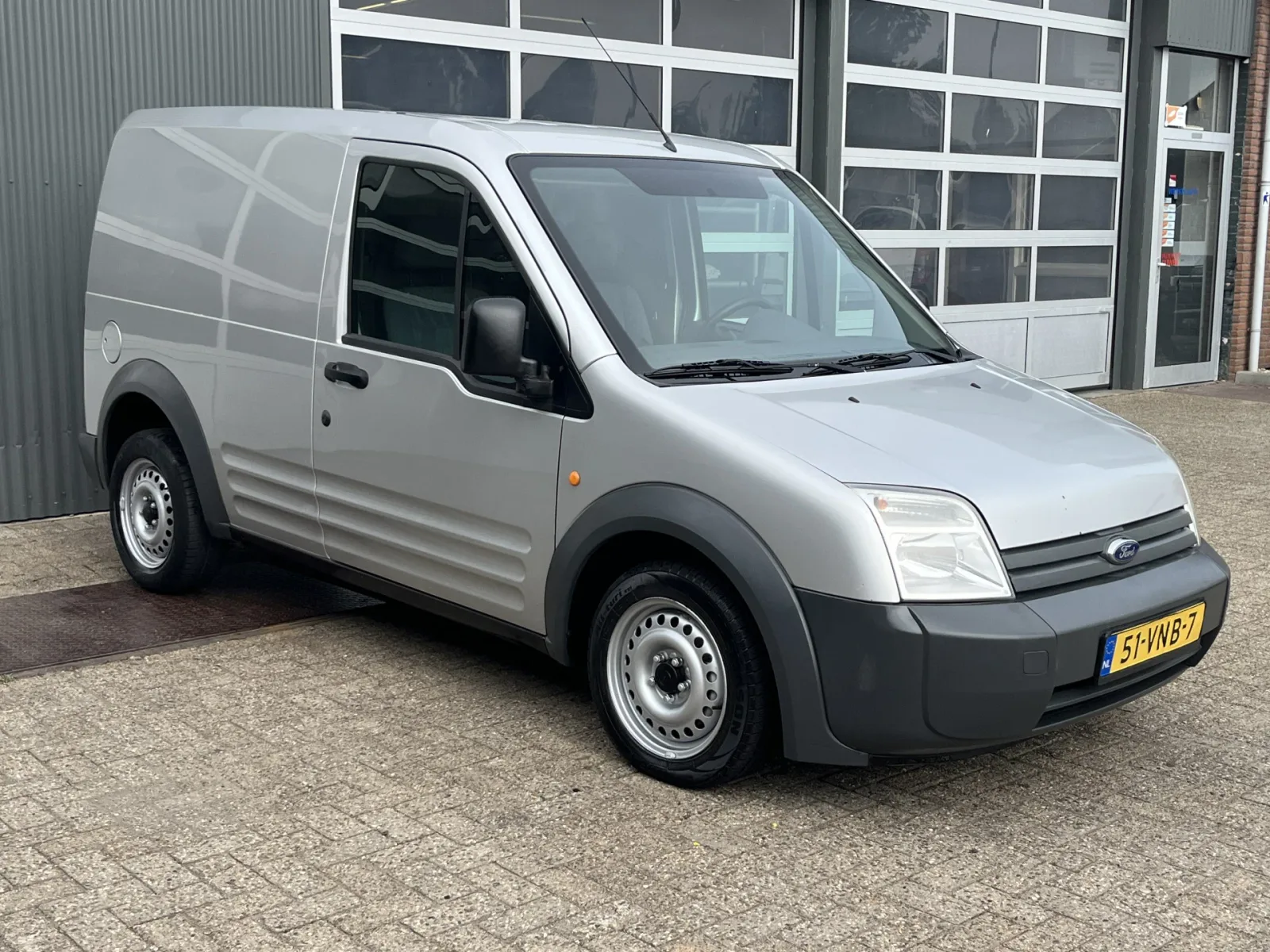Ford Transit Connect (2008) — foto 1