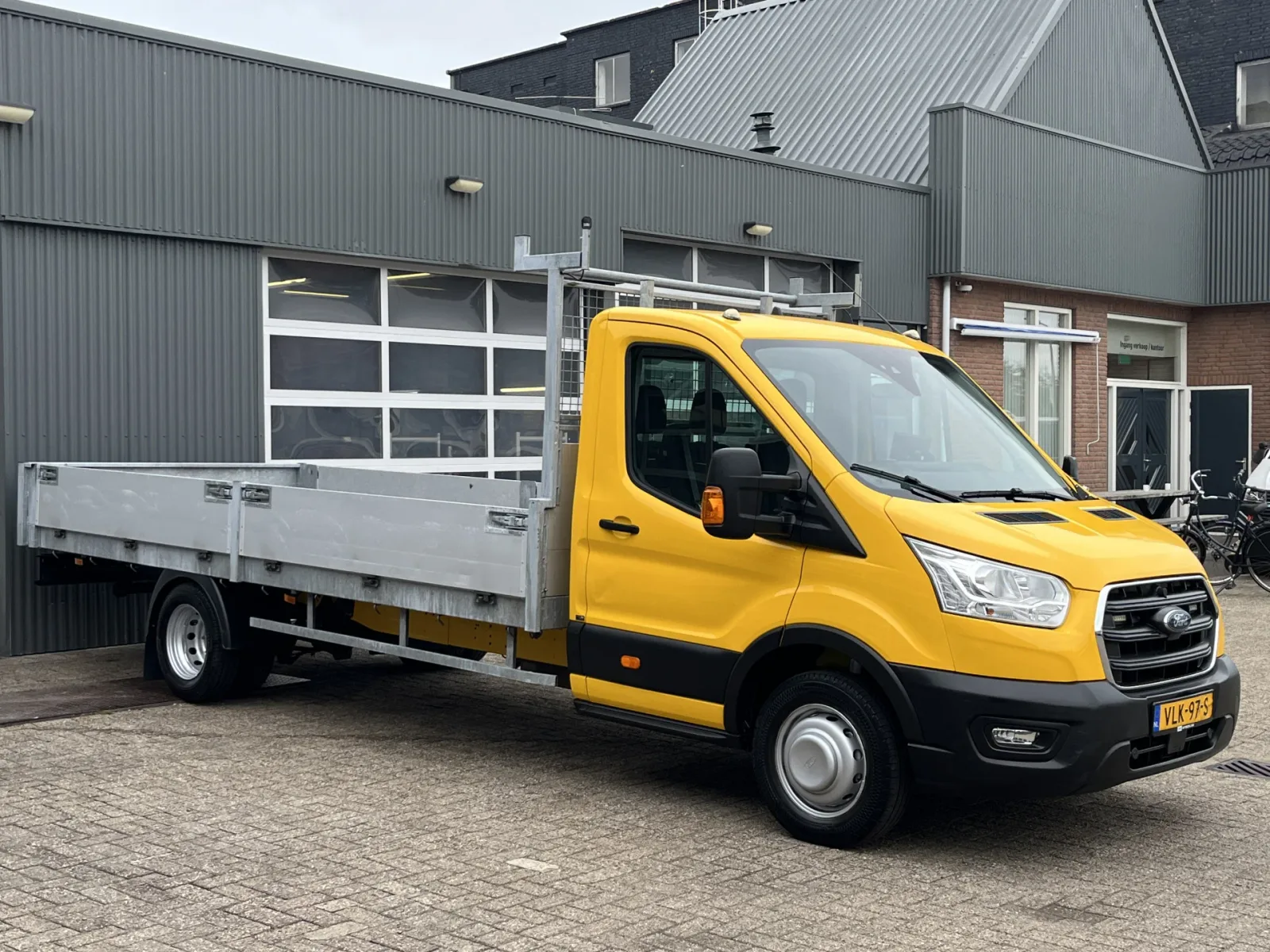 Ford Transit (2021) — foto 1