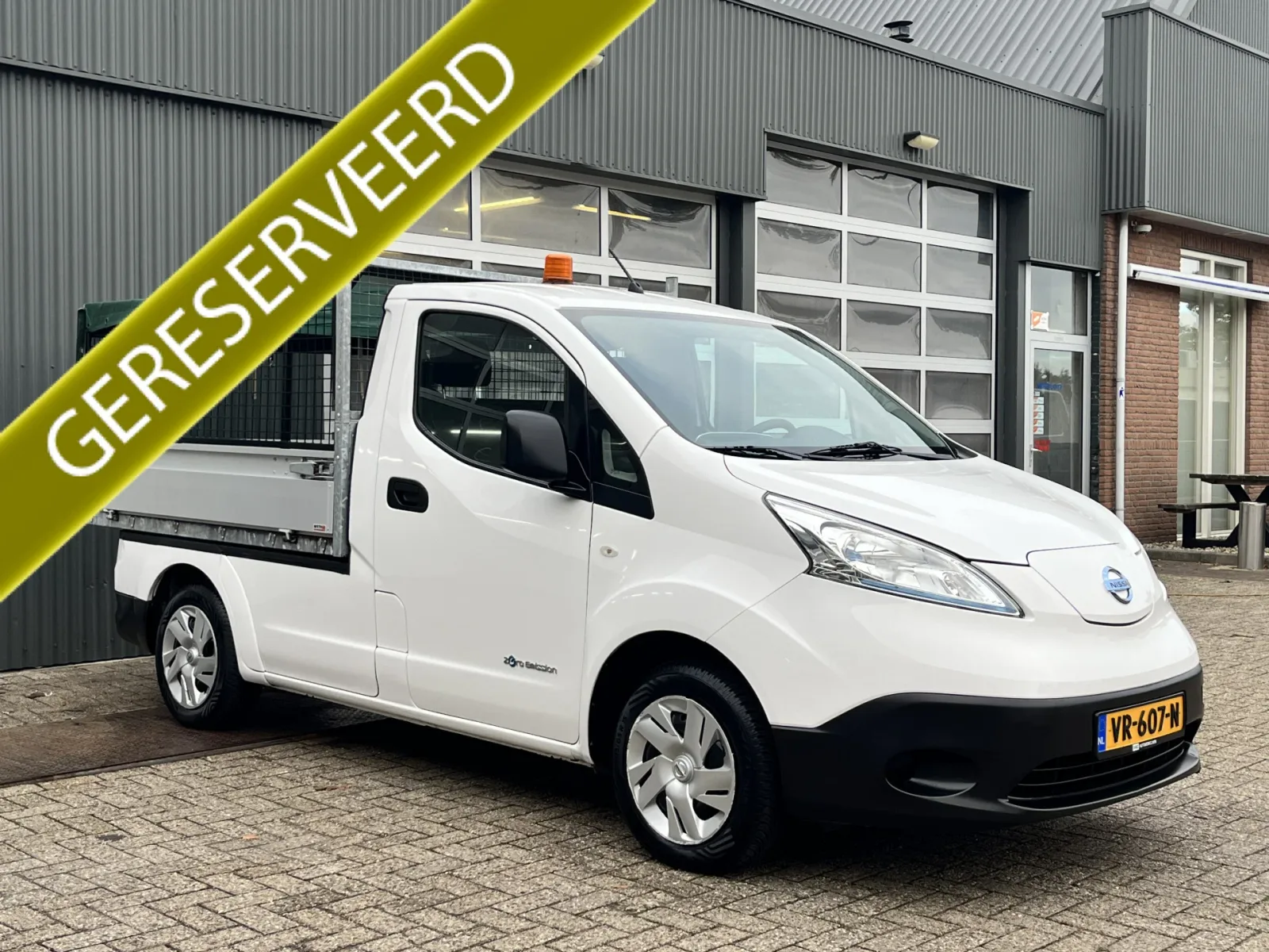Nissan e-NV200 Van (2015) — foto 1